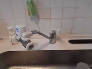 福岡キッチン取付け隊　浄水器一体水栓の取替　施工前